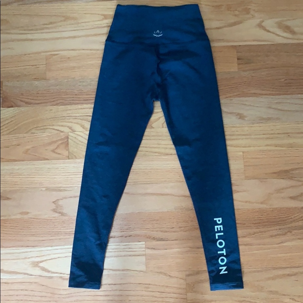 Peloton x Beyond Yoga high waisted midi legging